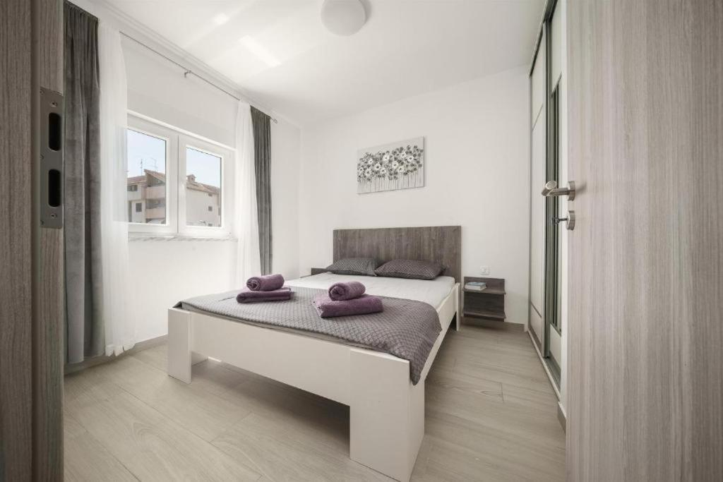 Apartments Dobrenic Водице Екстер'єр фото