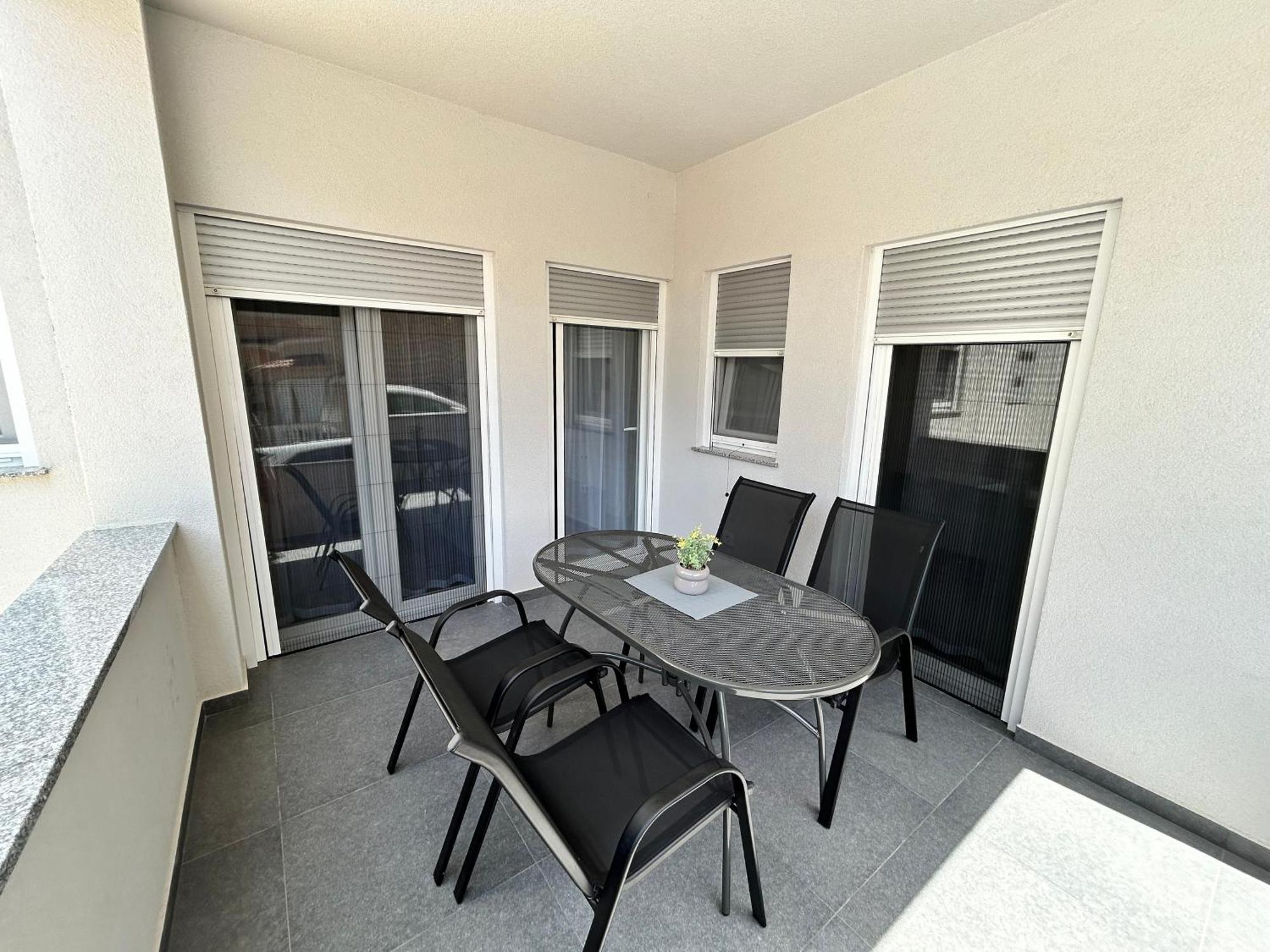 Apartments Dobrenic Водице Екстер'єр фото